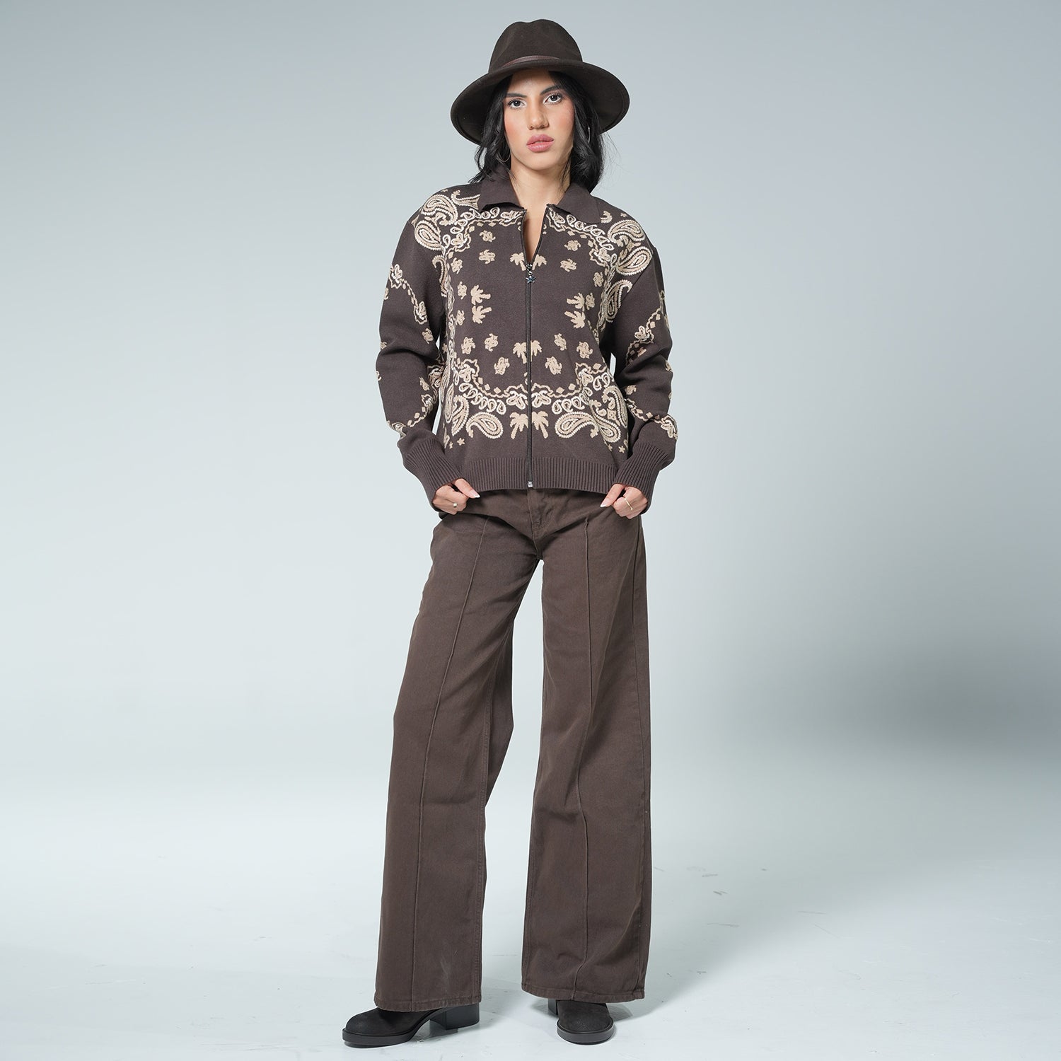 CAPRICA FEMUARLI HIRKA