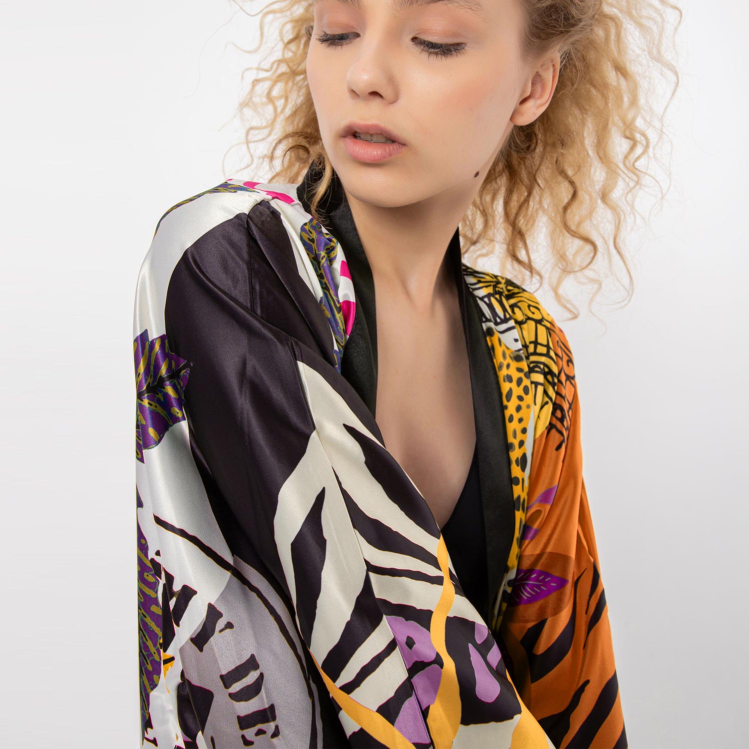 HOLLY KIMONO