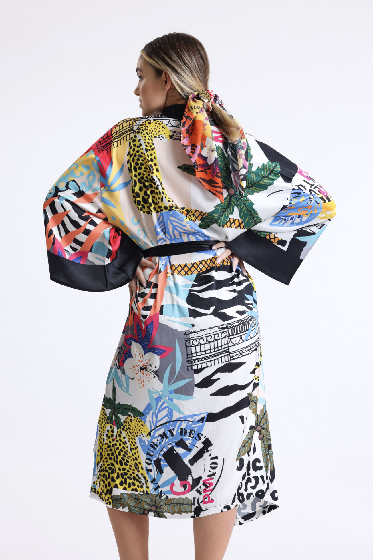 MASS KIMONO